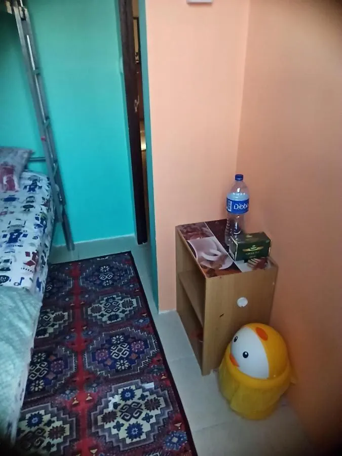 Appartement Moon Backpackers , Al Rigga , Partition For Couples And For Singles à Dubaï