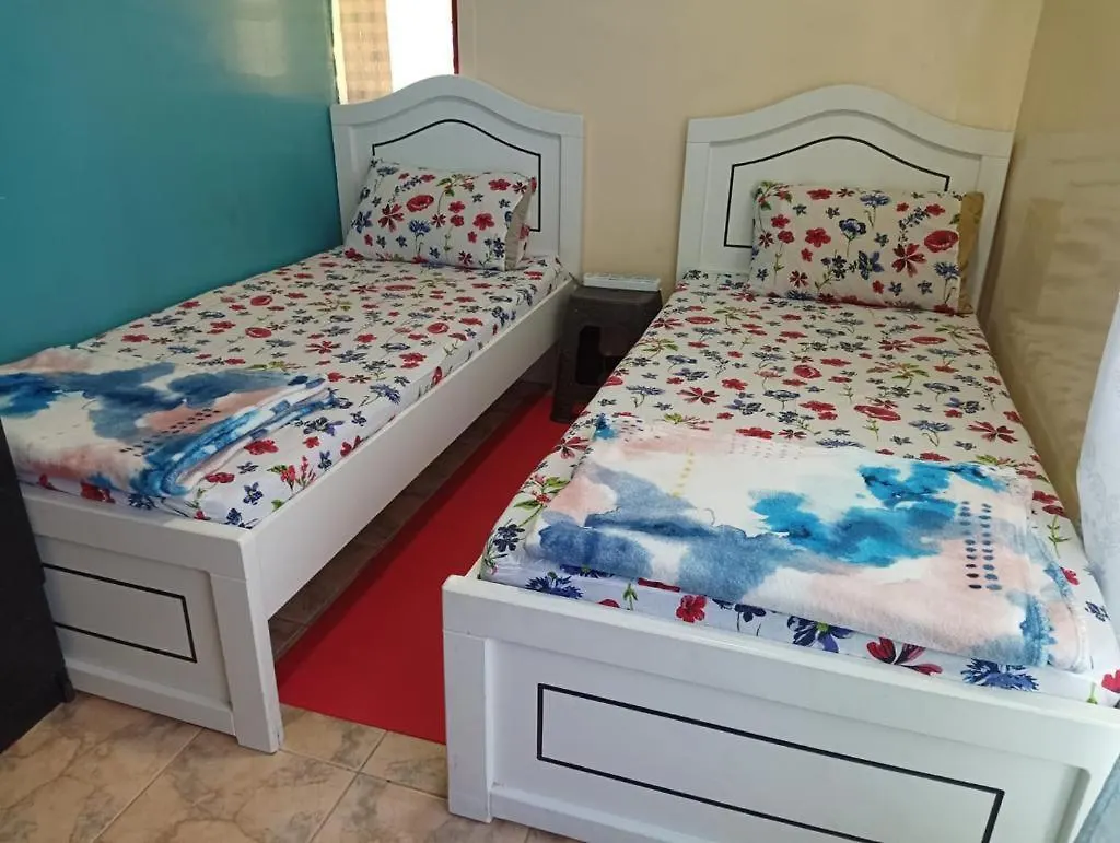 Appartement Moon Backpackers , Al Rigga , Partition For Couples And For Singles à Dubaï