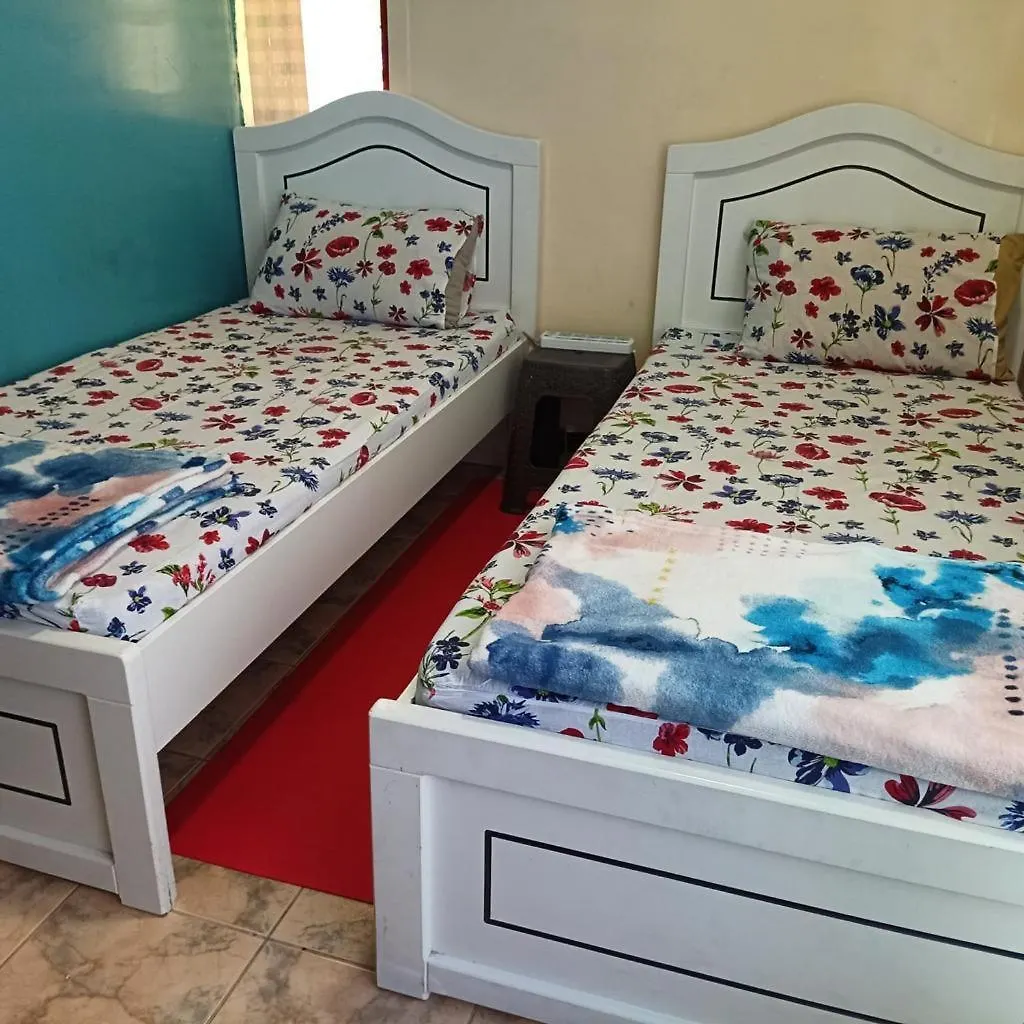 Appartement Moon Backpackers , Al Rigga , Partition For Couples And For Singles à Dubaï